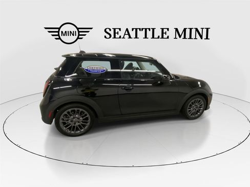 Certified 2025 MINI Cooper 2-Door Hardtop image 12