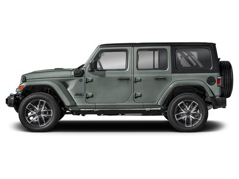 Used 2024 Jeep Wrangler Unlimited Sahara AWD/4WD image 3