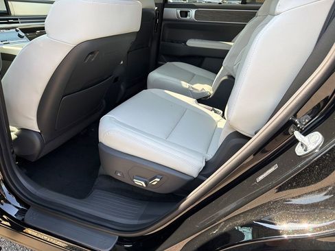 New 2026 Hyundai Santa Fe Limited FWD image 21