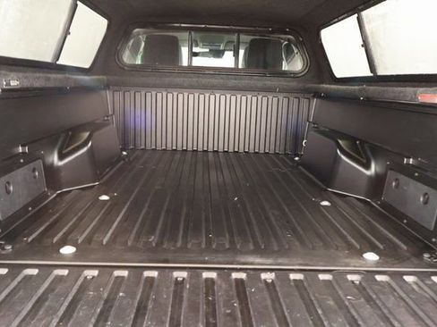 Certified 2018 Toyota Tacoma SR5 image 23