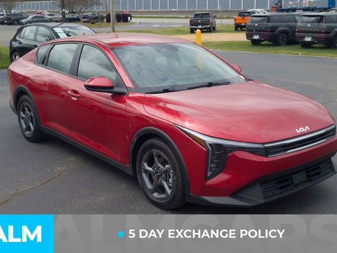 Used 2025 Kia K4 LXS image 3