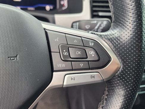 Used 2022 Volkswagen Atlas Cross Sport SEL R-Line image 29