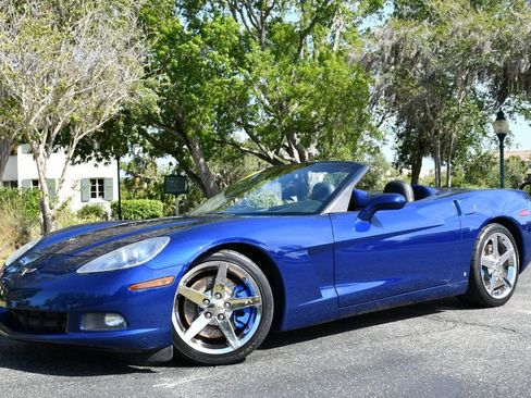 Used 2007 Chevrolet Corvette Convertible w/ Preferred Equipment Group RWD image 18