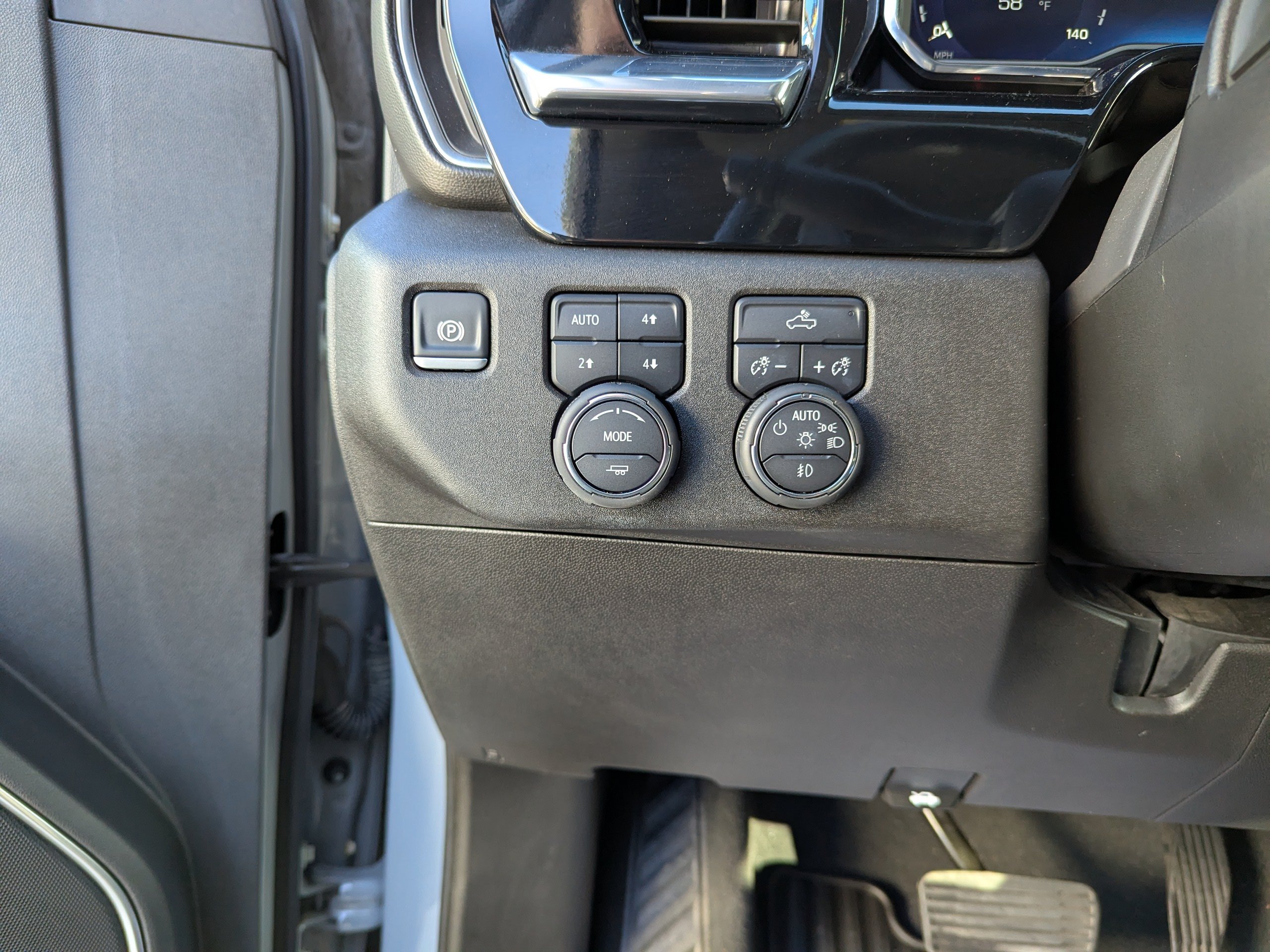 Certified 2025 Chevrolet Silverado 1500 RST w/ Convenience Package II AWD/4WD image 14