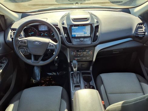 Used 2018 Ford Escape SE w/ SE Sync 3 Package image 9