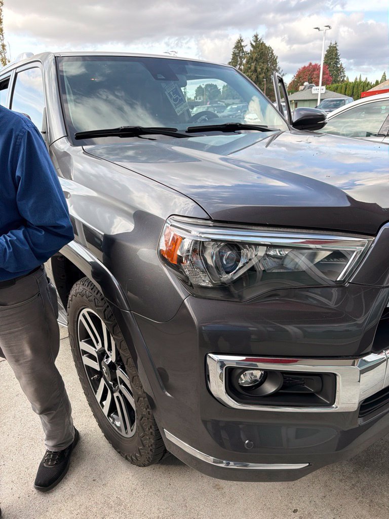 Used 2021 Toyota 4Runner Limited AWD/4WD image 2