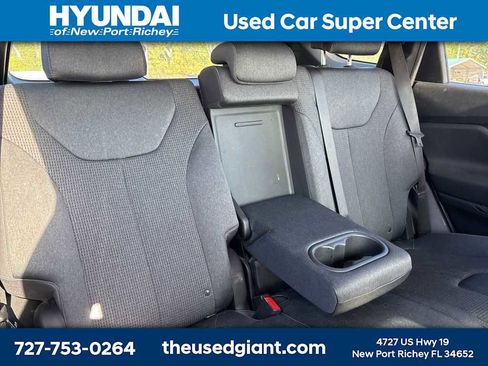 Used 2022 Hyundai Santa Fe SEL FWD image 8