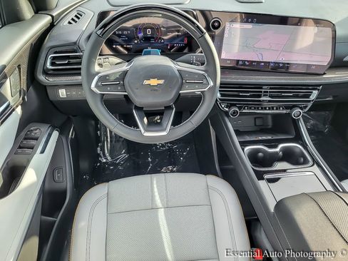 New 2026 Chevrolet Traverse High Country w/ LPO, Floor Liner Package image 13