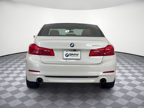 Used 2017 BMW 530i RWD image 11