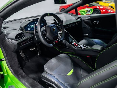 Used 2023 Lamborghini Huracan Tecnica RWD image 10
