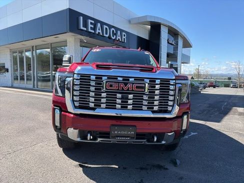 Used 2024 GMC Sierra 2500 Denali w/ Denali Reserve Package AWD/4WD image 8