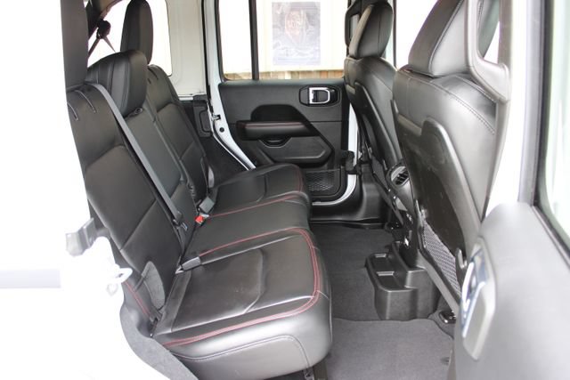 Used 2025 Jeep Wrangler Unlimited Rubicon AWD/4WD image 47