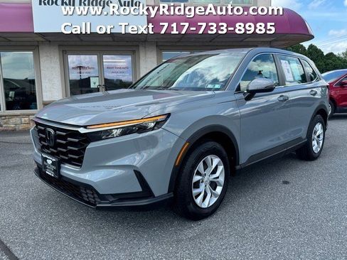 Used 2023 Honda CR-V LX image 3
