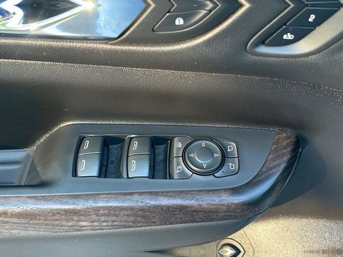 Used 2023 GMC Acadia Denali w/ Denali Ultimate Package AWD/4WD image 14