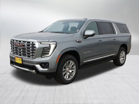 New 2026 GMC Yukon XL Denali w/ Sun & Power Step Package image 3