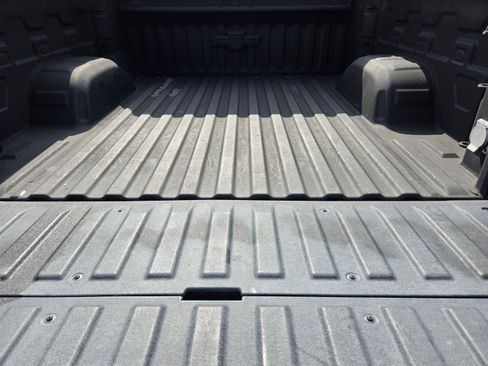 Used 2022 Chevrolet Silverado 1500 Custom w/ Safety Confidence Package RWD image 10