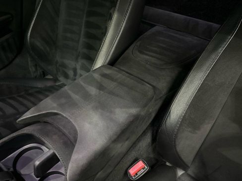 Used 2019 Aston Martin V8 Vantage Coupe RWD image 58