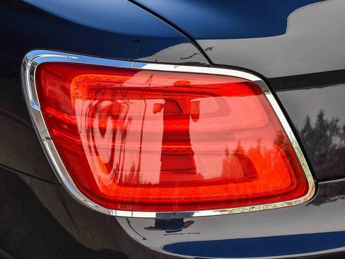 New 2026 Bentley Flying Spur Plug-In Hybrid image 11