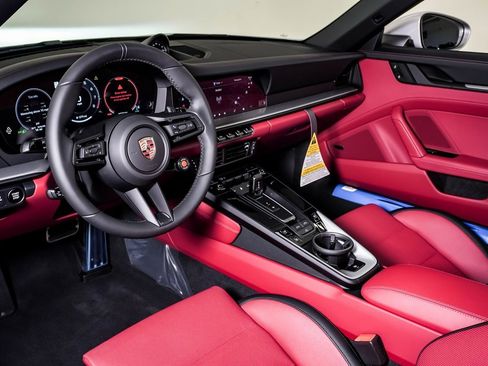 New 2026 Porsche 911 Carrera image 4