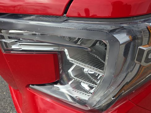 Used 2021 GMC Sierra 1500 AT4 image 9