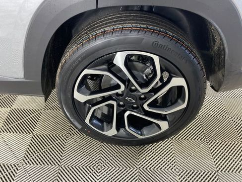New 2026 Chevrolet Trax RS w/ Sunroof Package image 19