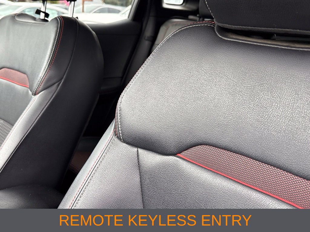 Used 2025 Nissan Kicks SR FWD image 6