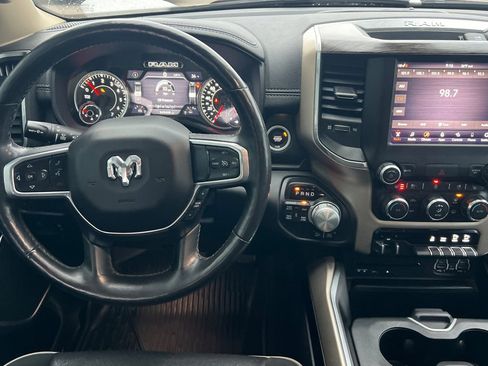 Used 2019 RAM 1500 Laramie AWD/4WD image 15