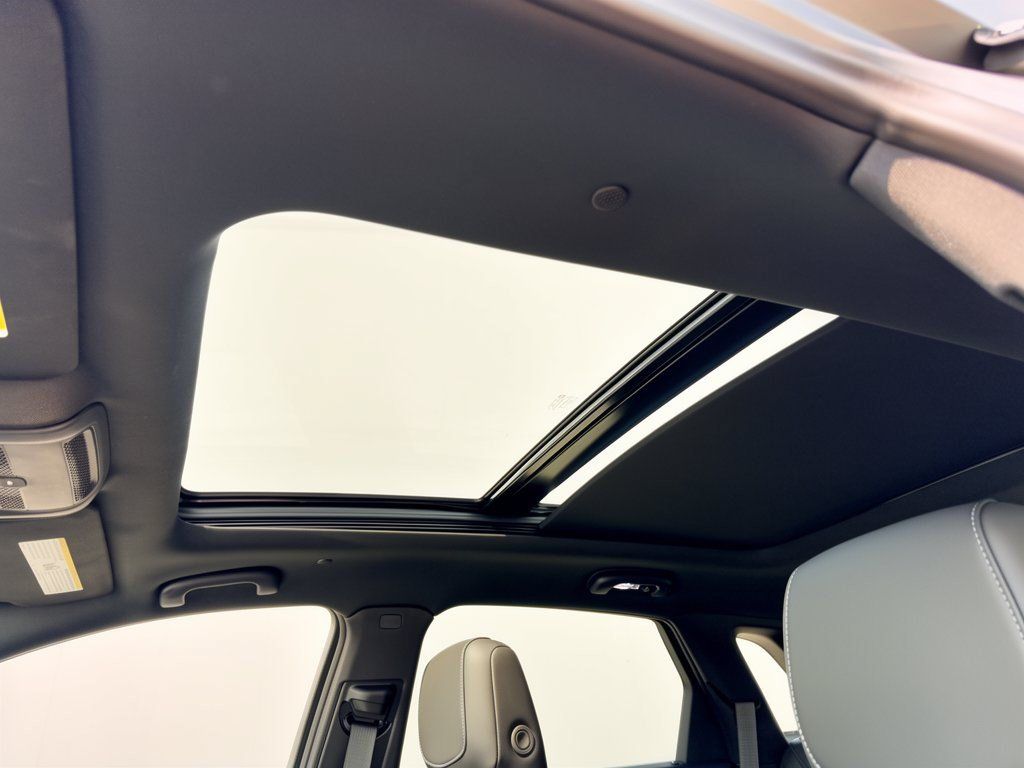 Certified 2026 Cadillac XT5 Premium Luxury w/ LPO, Floor Liner Package FWD image 27