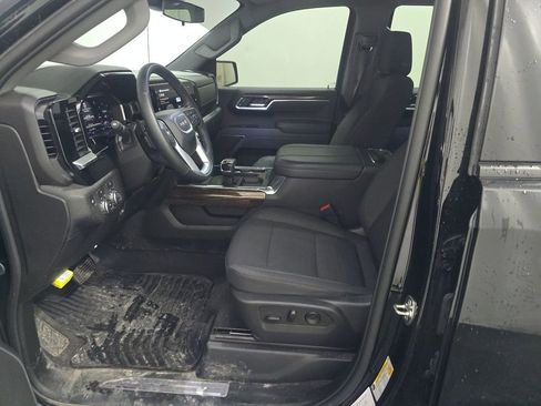 Used 2025 GMC Sierra 1500 Elevation AWD/4WD image 4