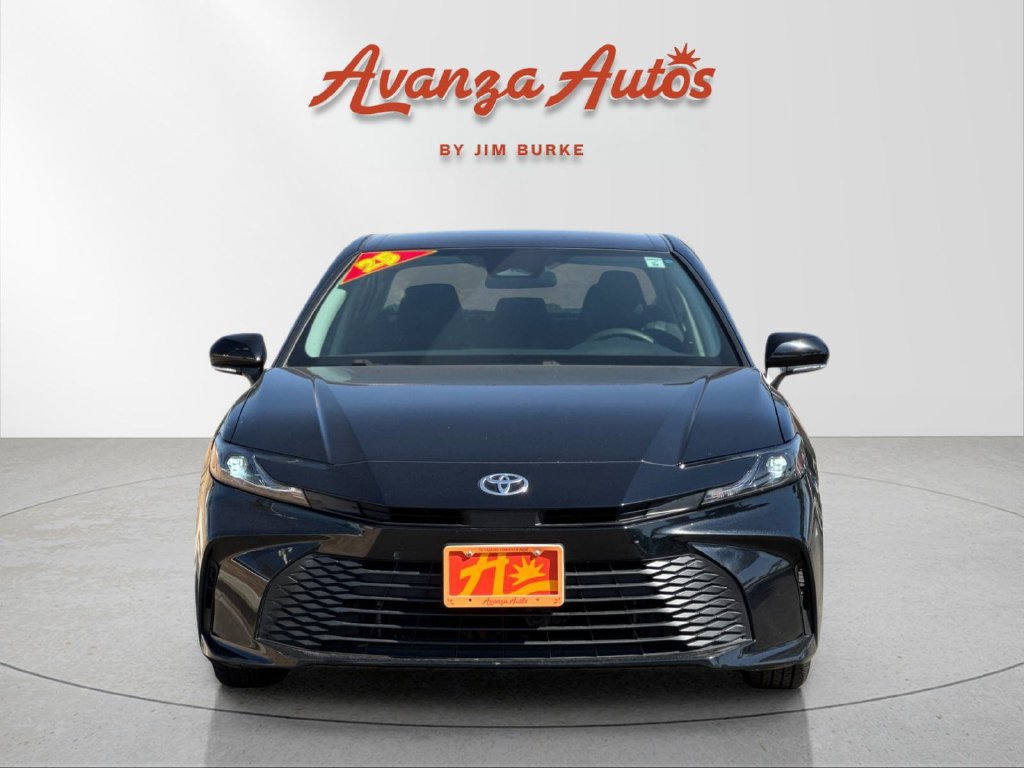 Used 2025 Toyota Camry LE FWD image 8