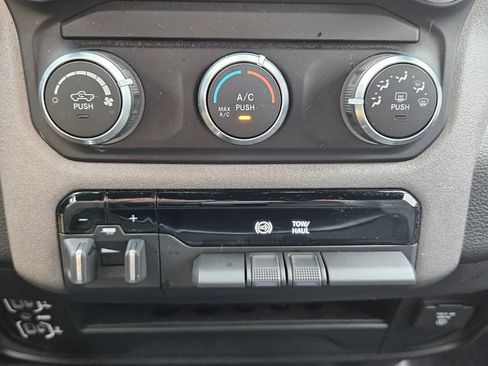 Used 2023 RAM 3500 Tradesman w/ Chrome Appearance Group image 19