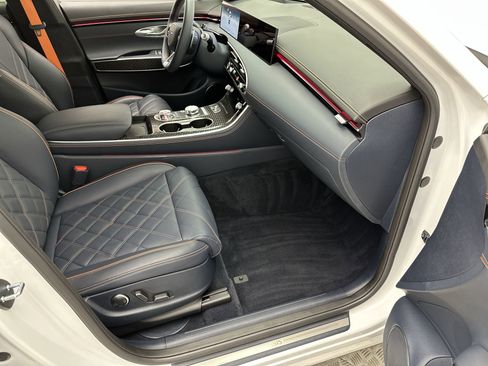 Certified 2026 Genesis GV70 3.5T Sport Prestige image 25