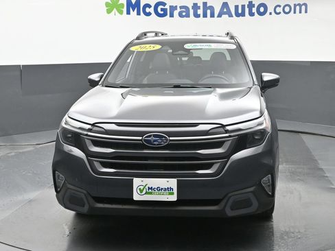 Used 2025 Subaru Forester Limited AWD/4WD image 6