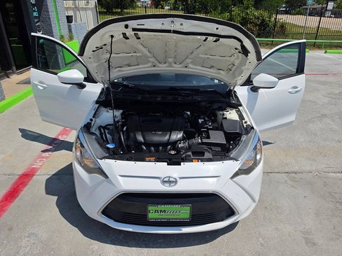 Used 2016 Scion iA FWD image 50
