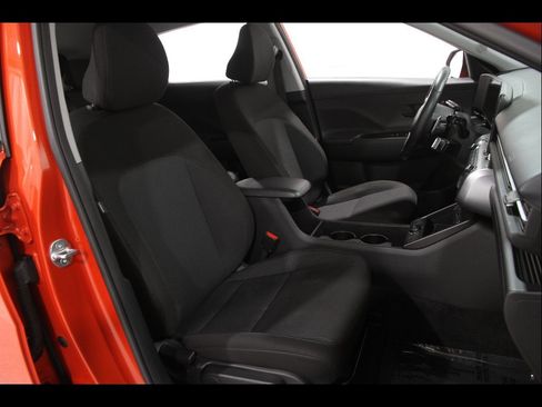 Certified 2024 Hyundai Kona SEL w/ Convenience Package FWD image 16