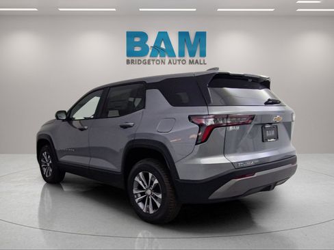 New 2026 Chevrolet Equinox LT w/ Safety and Technology Package image 5