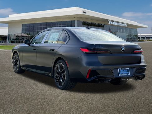 New 2026 BMW 760i xDrive w/ Executive Package image 8