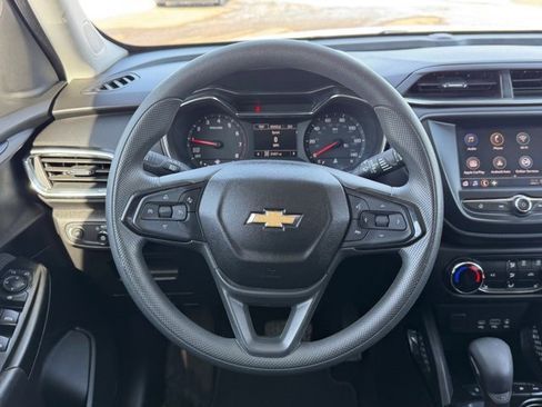 Used 2023 Chevrolet TrailBlazer LT image 35