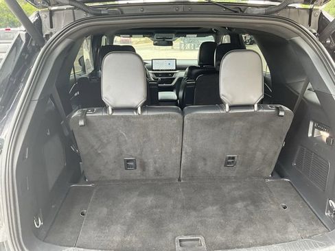 Used 2025 Ford Explorer ST image 15