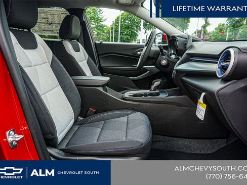 New 2026 Chevrolet Trax LS w/ LS Convenience Package FWD image 20