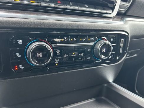 Used 2025 Chevrolet Silverado 2500 LTZ w/ LTZ Premium Package image 27