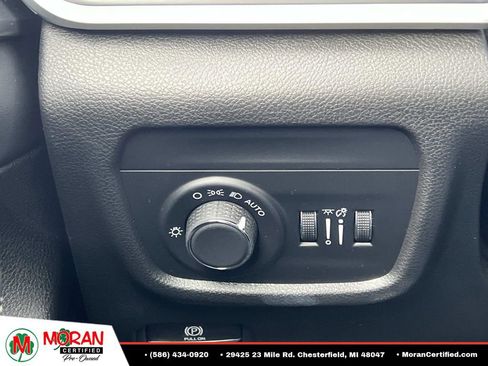 Used 2024 Jeep Grand Cherokee Altitude AWD/4WD image 26