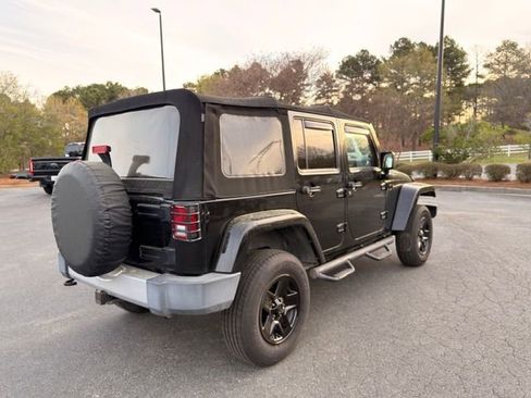 Used 2013 Jeep Wrangler Unlimited Sahara w/ Connectivity Group AWD/4WD image 17