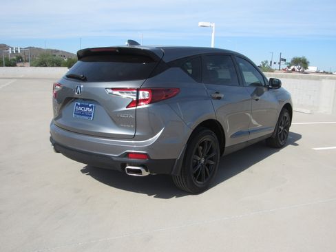 New 2026 Acura RDX SH-AWD image 5
