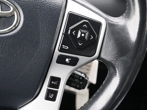 Used 2019 Toyota Tundra Platinum image 31