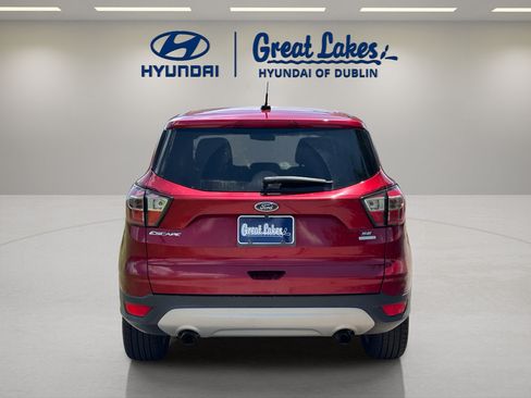 Used 2017 Ford Escape SE FWD image 4