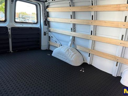 Used 2025 Chevrolet Express 2500 w/ Driver Convenience Package RWD image 17