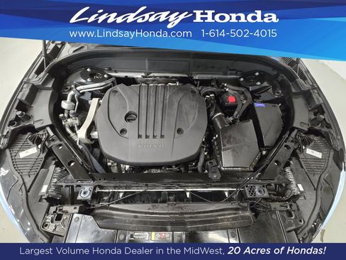 Used 2022 Volvo XC60 B5 Momentum w/ Climate Package image 23