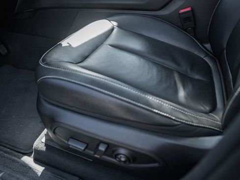 Used 2022 Jeep Grand Cherokee Limited 4xe image 42