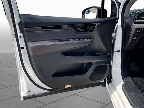 Used 2018 Honda Odyssey Elite image 22